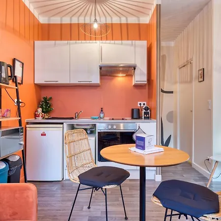 Apartment Deborah Calme Lit Et Place De Parking Rouen